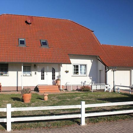 Ruhige Und Gemuetliche Ferienwohnung In Calden Exterior foto